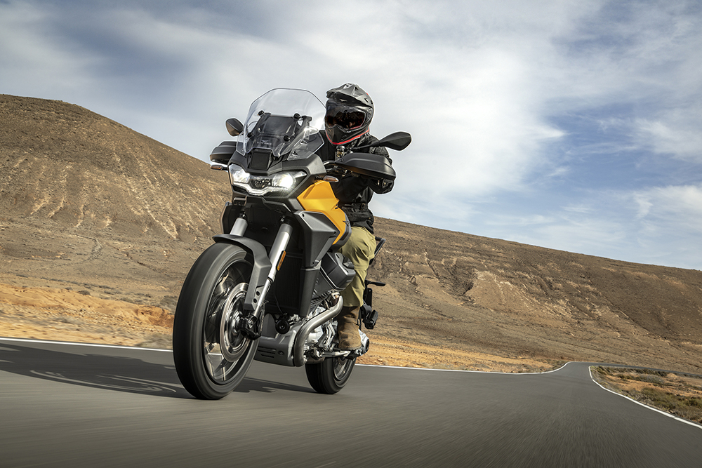 Moto Guzzi Stelvio Rider in Desert